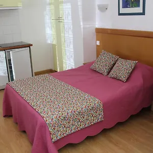 https://villa-astay-studio-no-3-rez-de-chaussee.hotels-rhonealpes.com