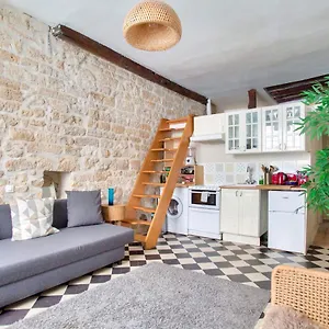 Cozy 1 Mezzanine & 1bedroom Louvre Moulins Free Netflix Apartment Paris